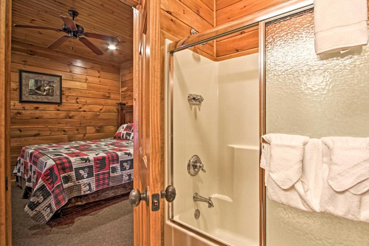 Cabin With Pool Access About 3 Mi To Downtown Gatlinburg Zewnętrze zdjęcie