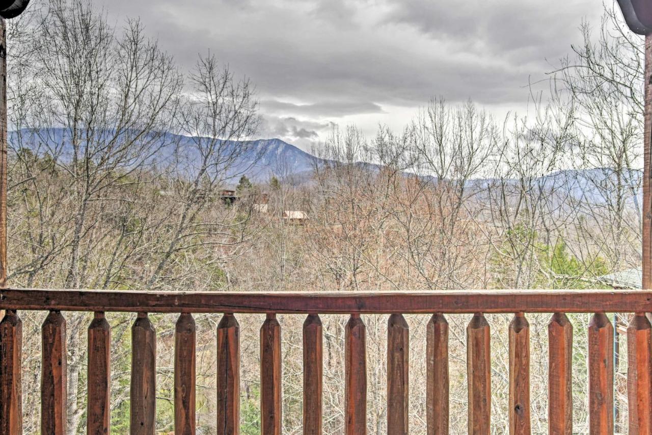 Cabin With Pool Access About 3 Mi To Downtown Gatlinburg Zewnętrze zdjęcie