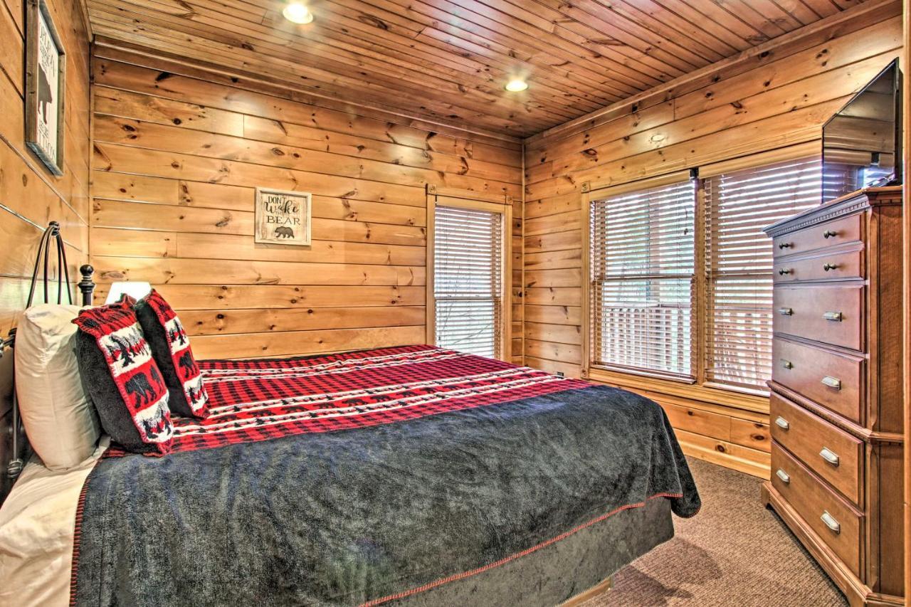 Cabin With Pool Access About 3 Mi To Downtown Gatlinburg Zewnętrze zdjęcie